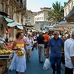 Oda ve Kahvaltı Al Mercato Di Ortigia